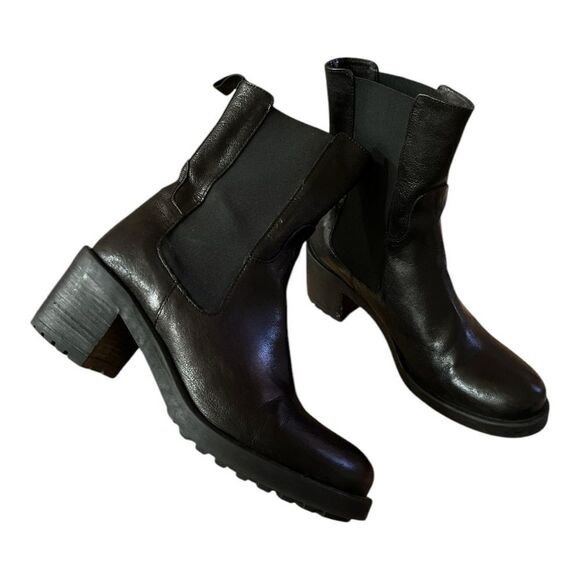 Emanuele Castro Made In Italy Black Leather Chelsea Ankle Boots Size 39/ US 8.5 - Picture 1 of 7